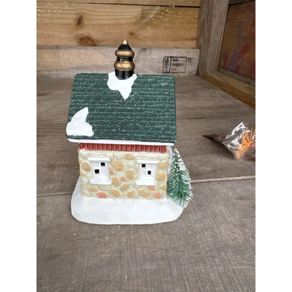 Christmas Valley 1993 Farm Windmill & Pump House Lighted Christmas Village *READ